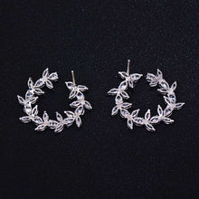 Load image into Gallery viewer, Brilliant Cut Elegant Flower Stud Earrings - Kingz Court
